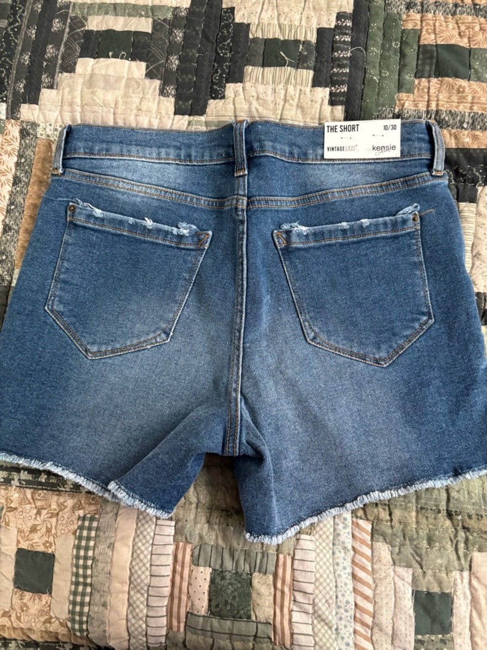 Kensie Blue Distressed Denim Cutoff Shorts Color: Paxton w/Destruction 10/30 NWT - Picture 9 of 10
